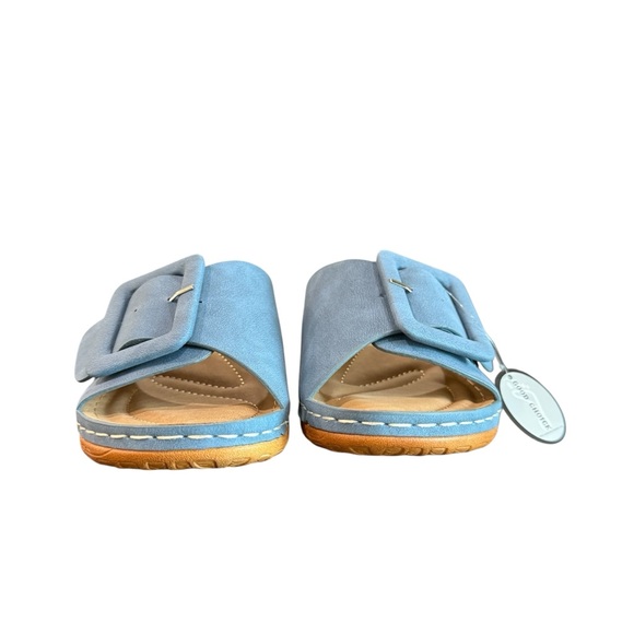 Good Chic Women's Blue Mules with Tan Sole NWB - Picture 3 of 9